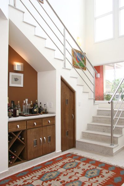 Space-Saving-Kitchens-Under-the-Stairs-1