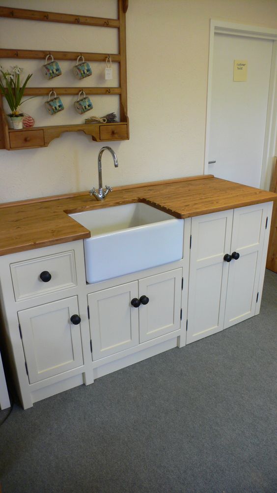 Studio-Kitchenette-Ideas-21