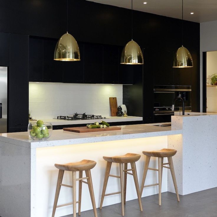 1650100560_170_Black-Kitchens-2-p2.jpeg