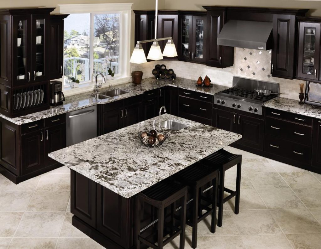 1650100562_29_Black-Kitchens-6-p6-1024×795.jpeg