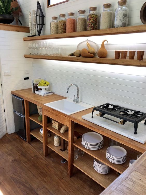 Open-Kitchen-Shelf-Ideas-5