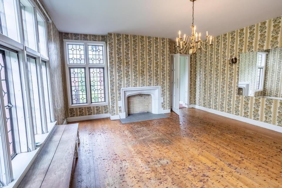 1929 Tudor Revival For Sale In Cambridge Ohio (3)