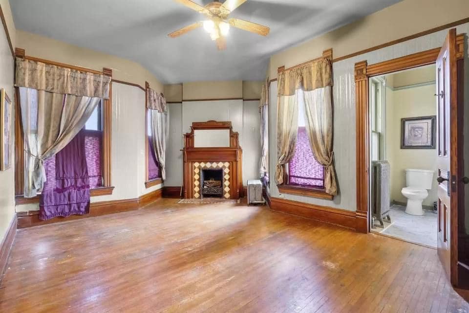 1893 Queen Anne For Sale In Vinton Iowa (12)