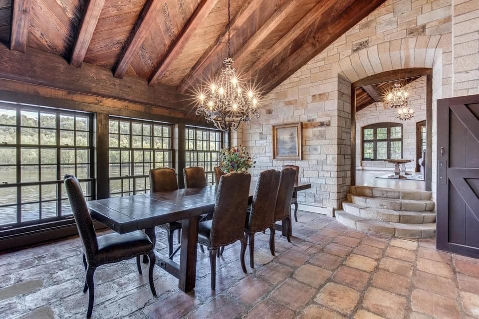 1940 Stone House For Sale In Marine On Saint (19)