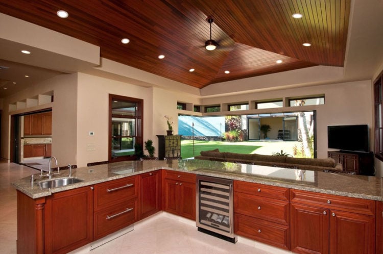 Brown-kitchen-1-750×498