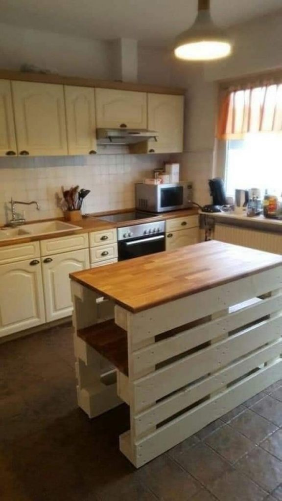 Diy-kitchen-islands-from-pallets-5