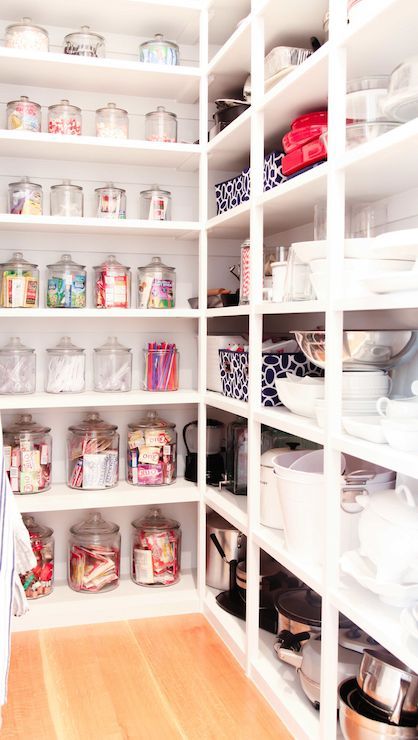 bright-kitchen-pantry