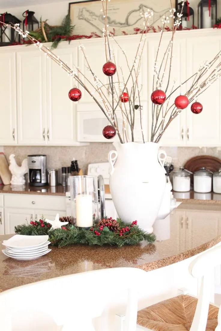 40 Cozy Christmas Kitchen Décor Ideas DigsDigs