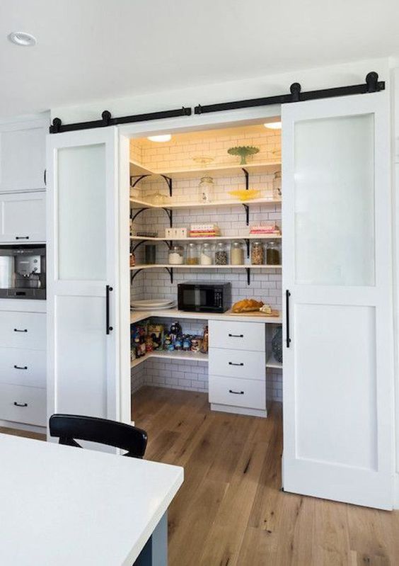 kitchen-pantry