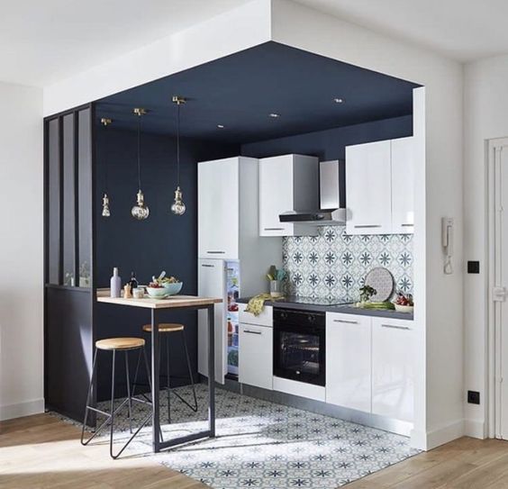 Creative-Kitchens-with-Presentation-Windows-13