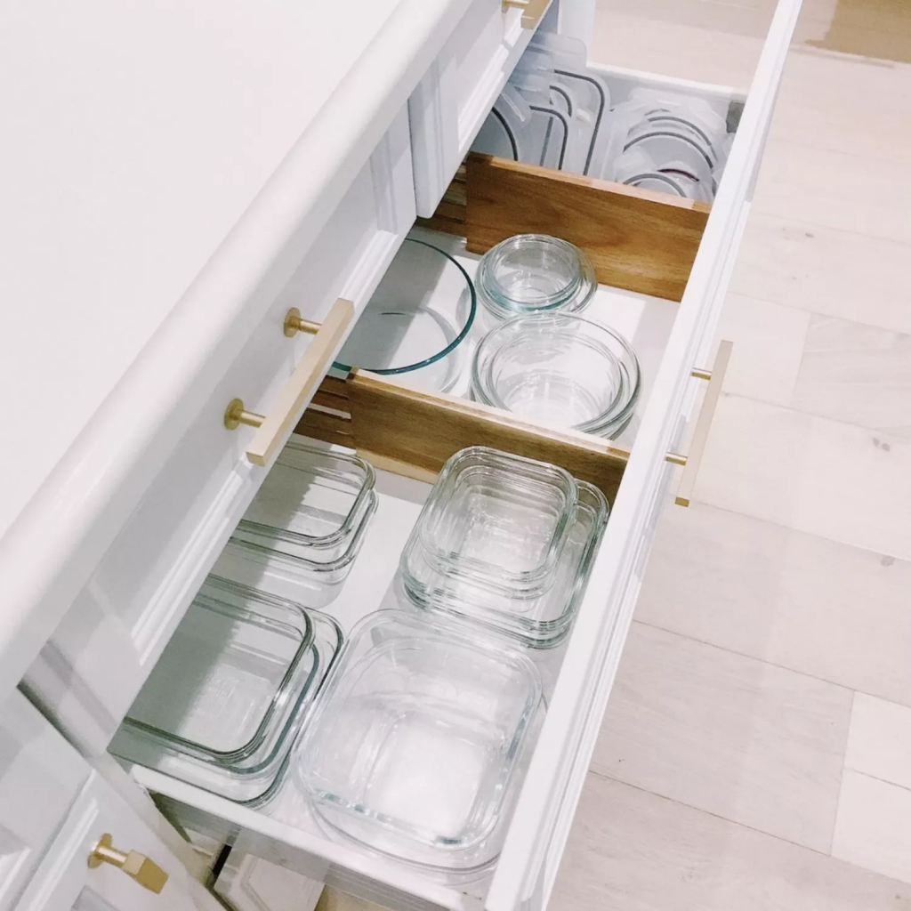 small kitchen organization (2)