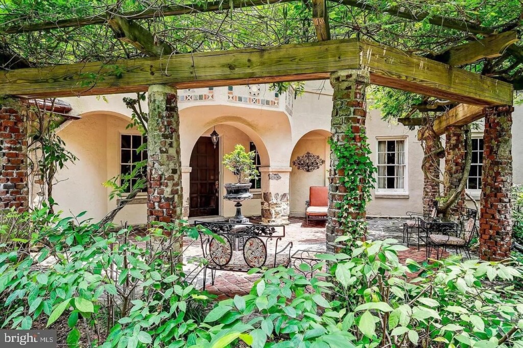 1912 Historic House For Sale In Wallingford Pennsyl (15)