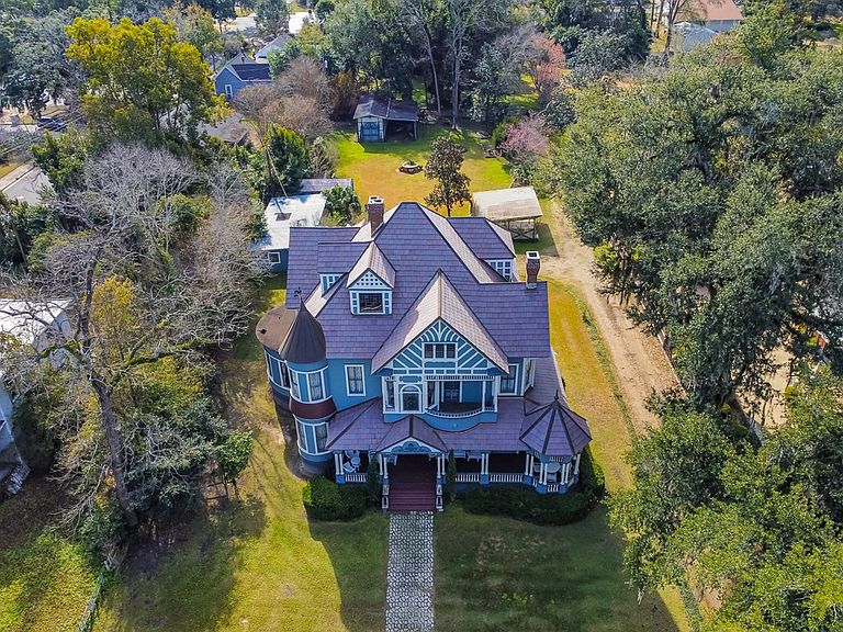 1897 Victorian For Sale In Bainbridge Georgia (12)