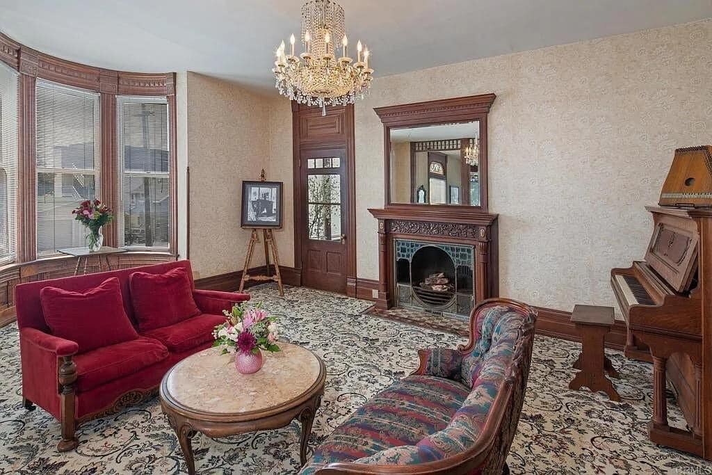 1889 Victorian For Sale In San Diego California (10)