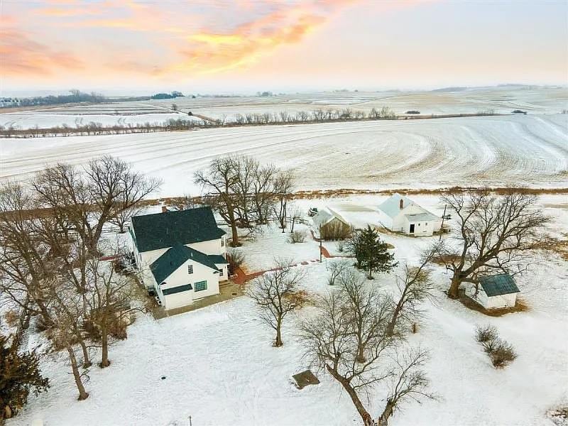 1899 Colonial Revival For Sale In Council Bluffs Iowa