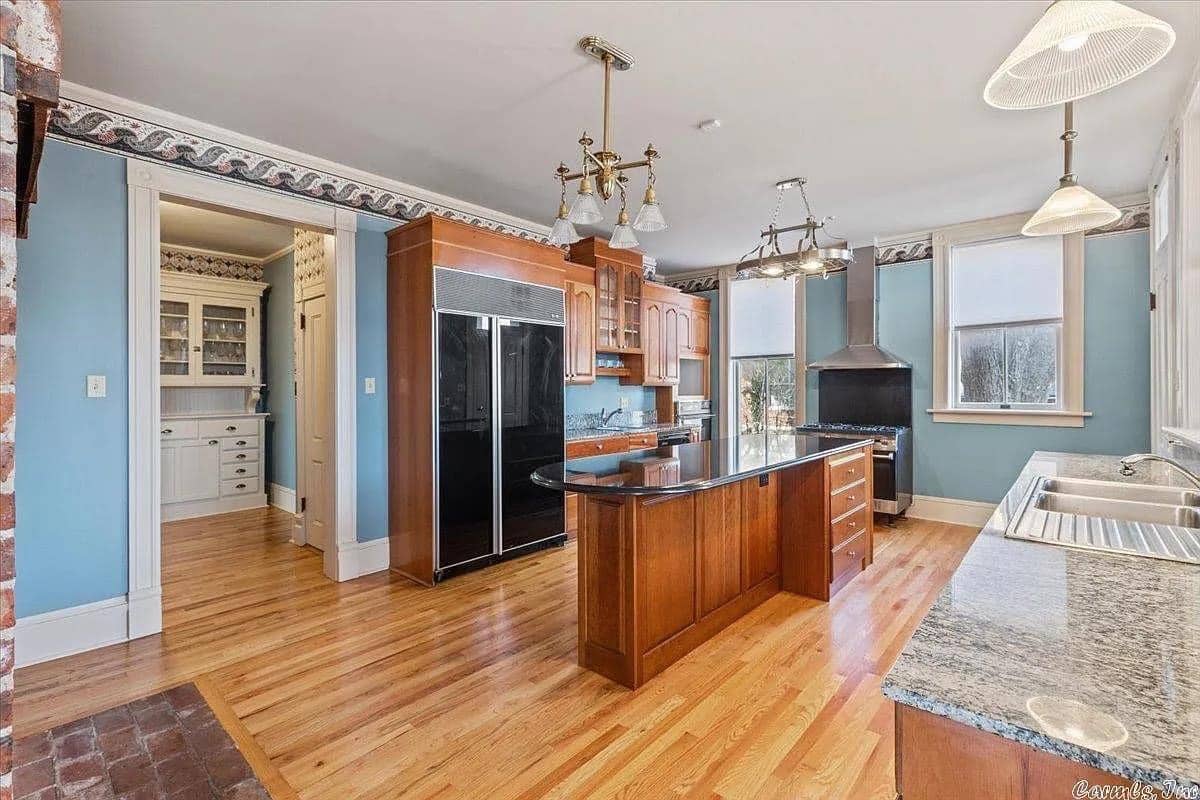 1900 Mansion For Sale In Little Rock Arkansas — Captivating