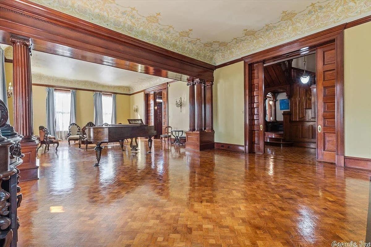 1900 Mansion For Sale In Little Rock Arkansas — Captivating
