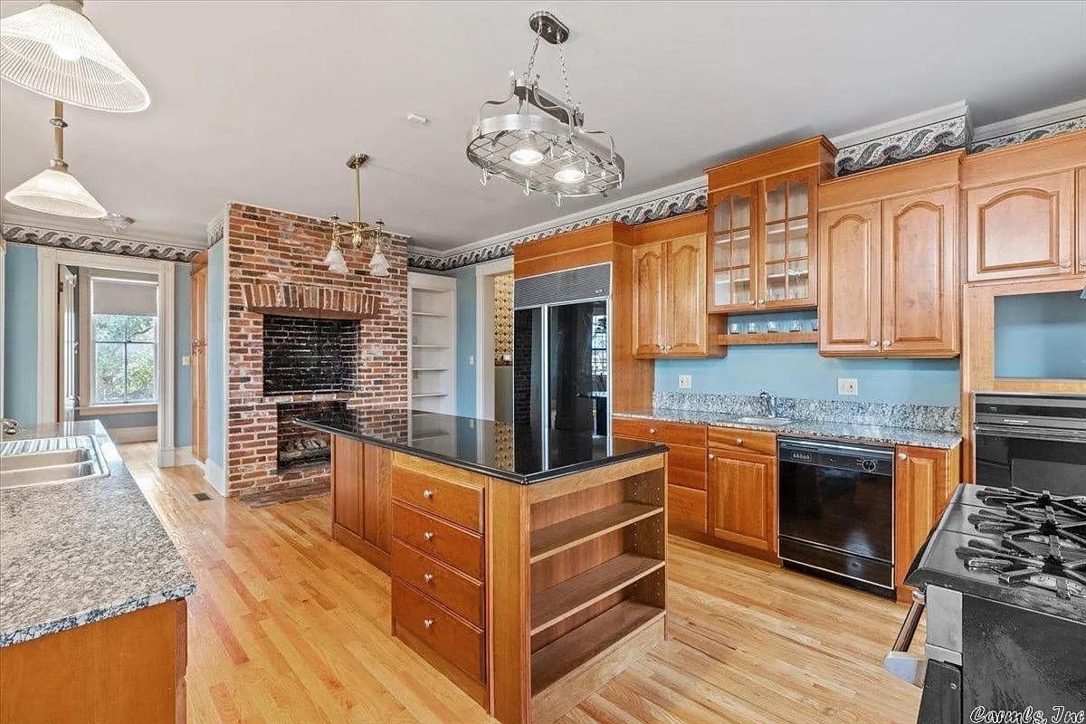 1900 Mansion For Sale In Little Rock Arkansas — Captivating
