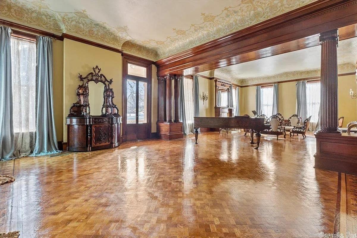 1900 Mansion For Sale In Little Rock Arkansas — Captivating