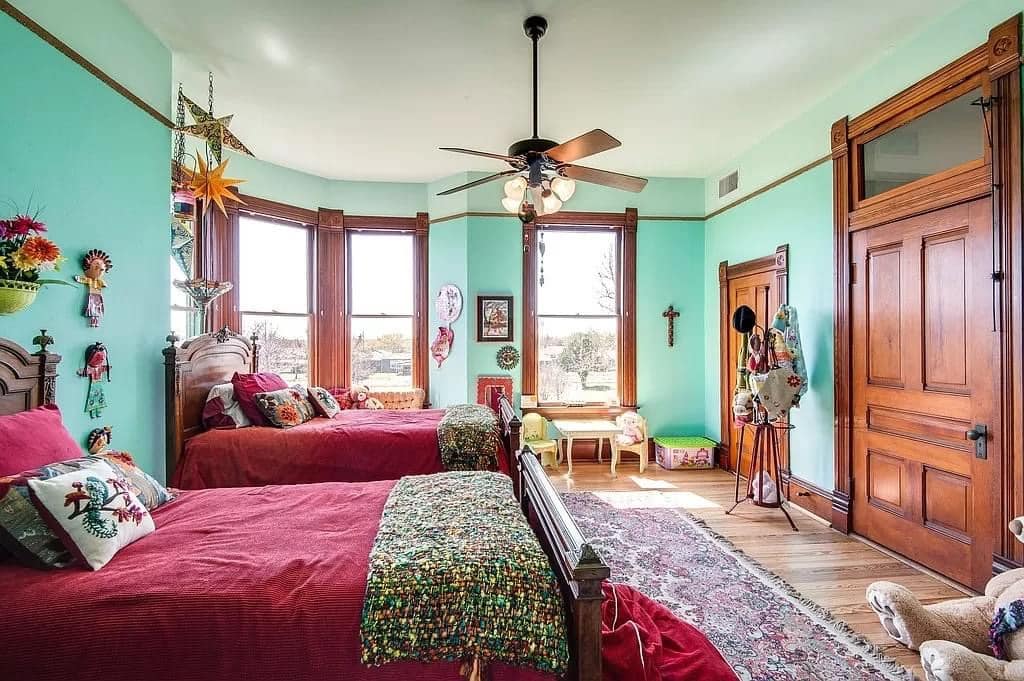 1898 Victorian For Sale In Dublin Texas — Captivating Houses