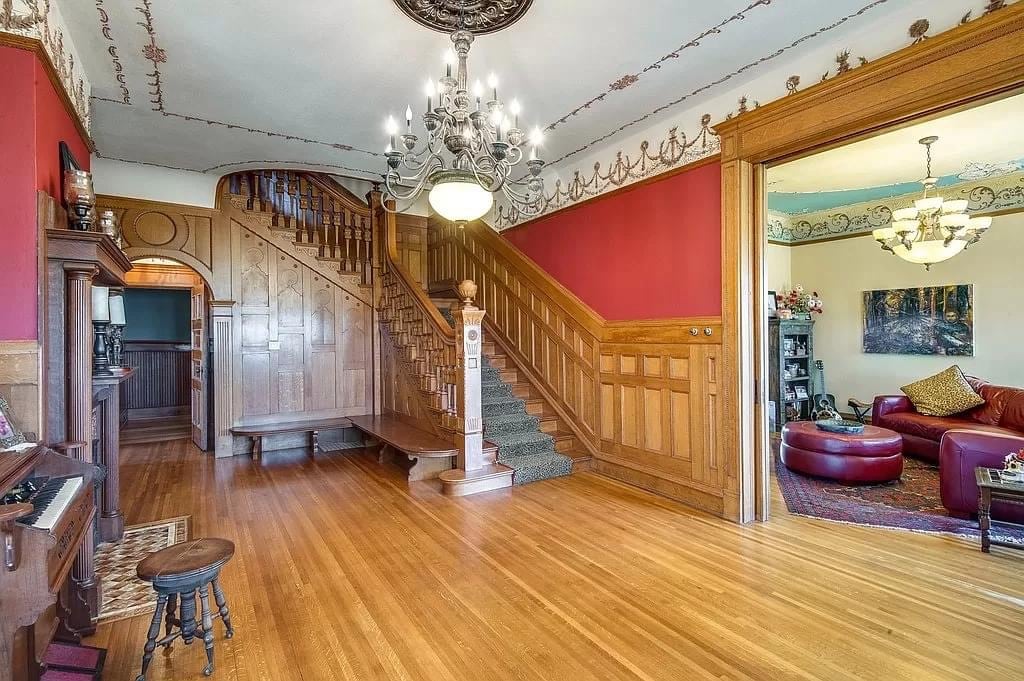 1898 Victorian For Sale In Dublin Texas — Captivating Houses