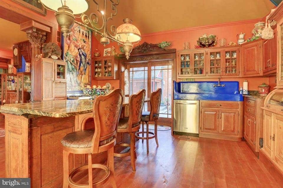 1884 Mansion In Abbottstown Pennsylvania — Captivating Houses