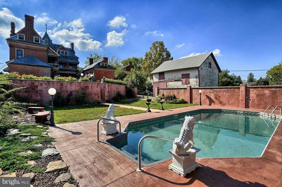1884 Mansion In Abbottstown Pennsylvania — Captivating Houses