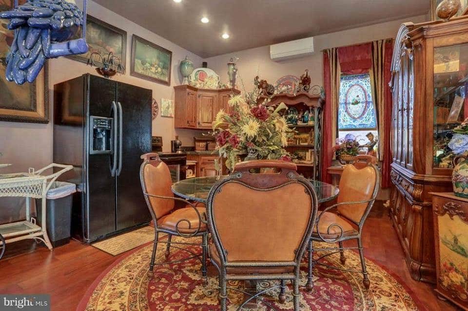 1884 Mansion In Abbottstown Pennsylvania — Captivating Houses