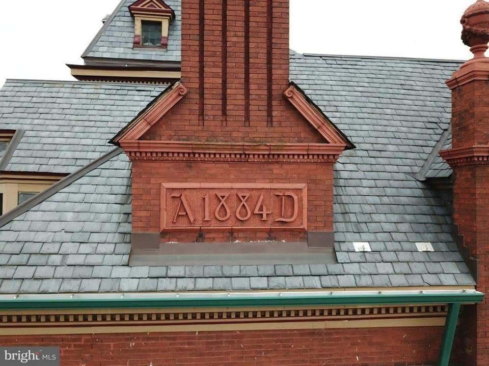 1884 Mansion In Abbottstown Pennsylvania — Captivating Houses